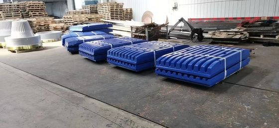 999 KG 重量 マントル 含め C100 クラッシャーパーツ 18% マンガネス マウス 移動歯盤