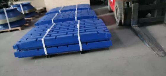 鉱山機械用のマウシプレート 鋳造鋼 マウシクラッシャー 部品 799 kg 重量