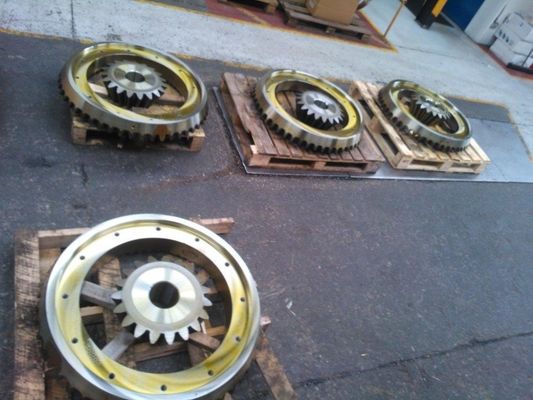 オーダーメイド 表面処理 ドライブギアペア 鉱山 石コーン クラッシャー パーツ